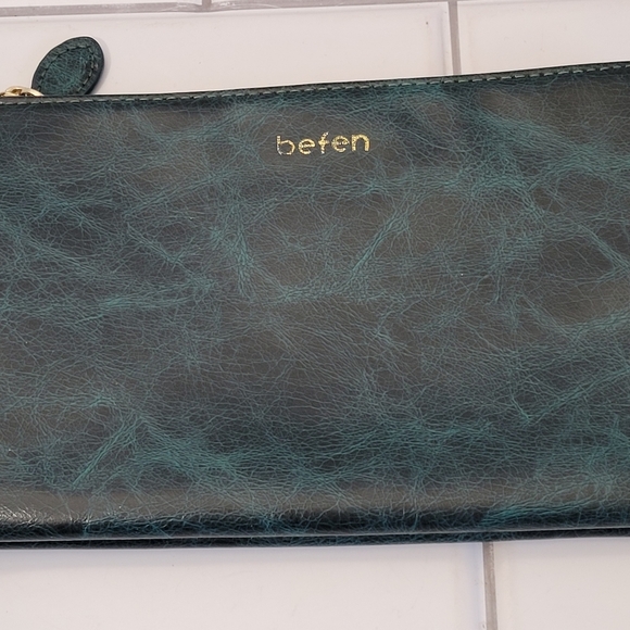BEFEN Green Marbled Vegan Wristlet Pouch with Multiple Internal Compartm… - Picture 2 of 9
